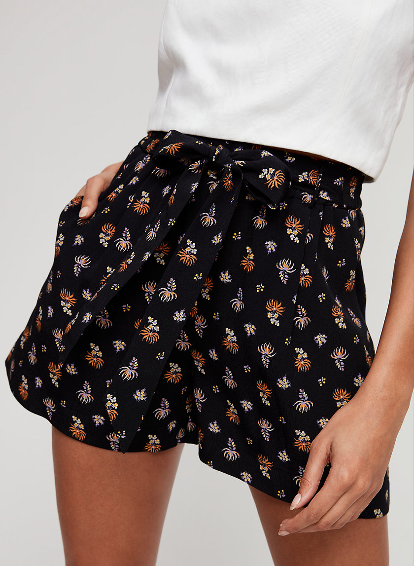 Wilfred GEORGETTE SHORT | Aritzia Wilfred GEORGETTE SHORT | Aritzia
