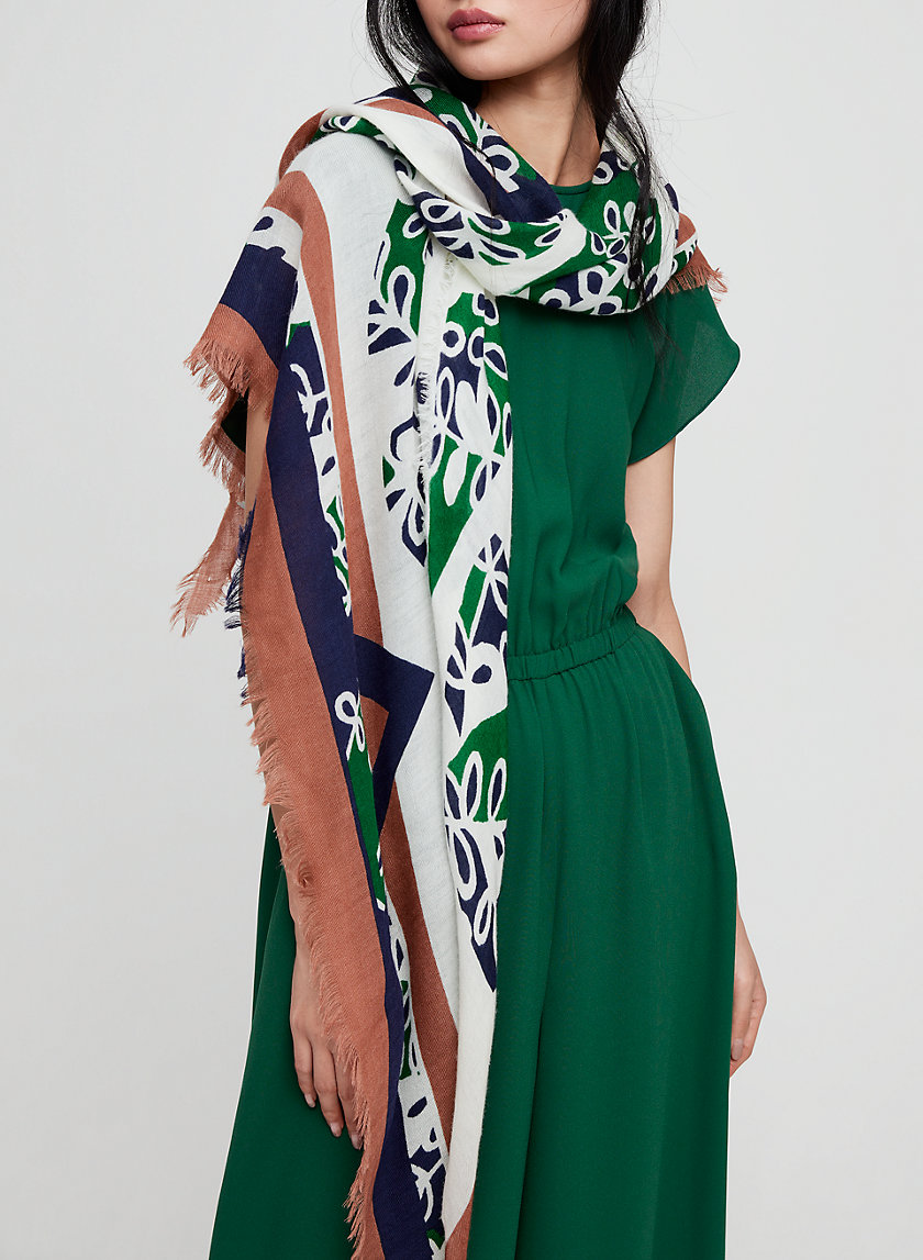 BASOTHO SCARF - Lightweight triangle scarf BASOTHO SCARF - Lightweight triangle scarf