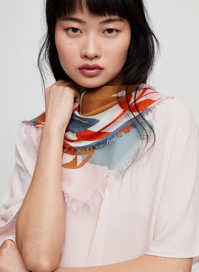 PLANT COLLAGE SCARF - Lightweight triangle scarf PLANT COLLAGE SCARF - Lightweight triangle scarf