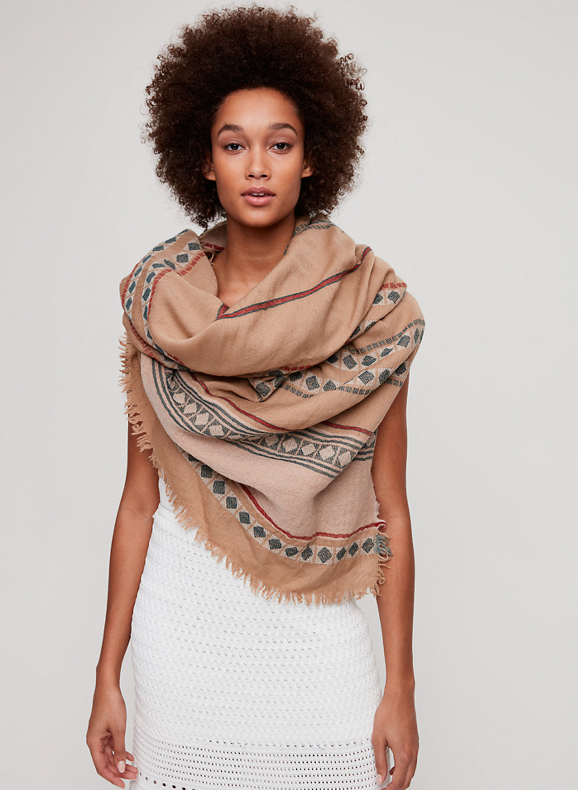 Wilfred TEXTILE BLANKET SCARF | Aritzia Wilfred TEXTILE BLANKET SCARF | Aritzia