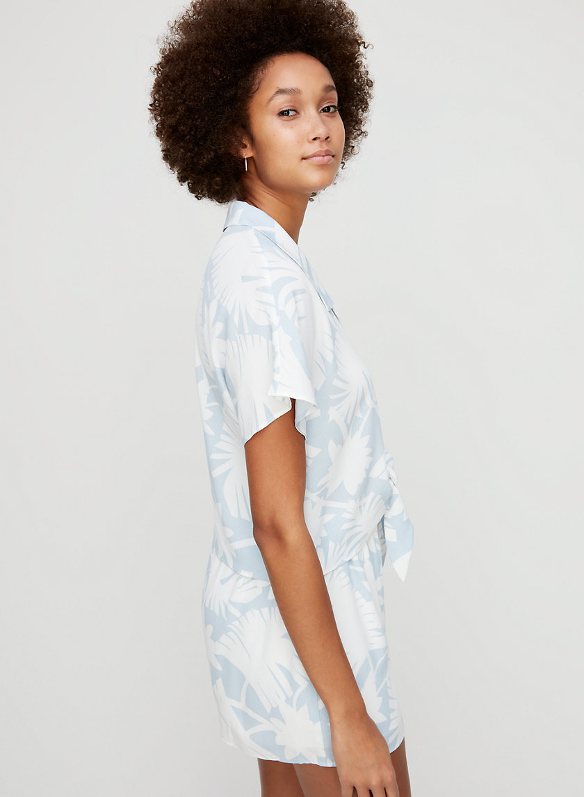 THE TIE-FRONT BLOUSE - Cropped, short-sleeve blouse THE TIE-FRONT BLOUSE - Cropped, short-sleeve blouse