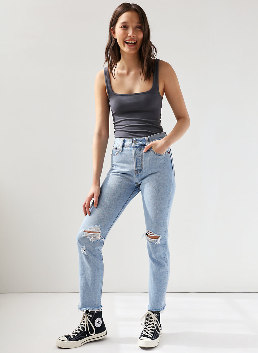 WEDGIE ICON - Cropped, high-waisted ripped jean WEDGIE ICON - Cropped, high-waisted ripped jean