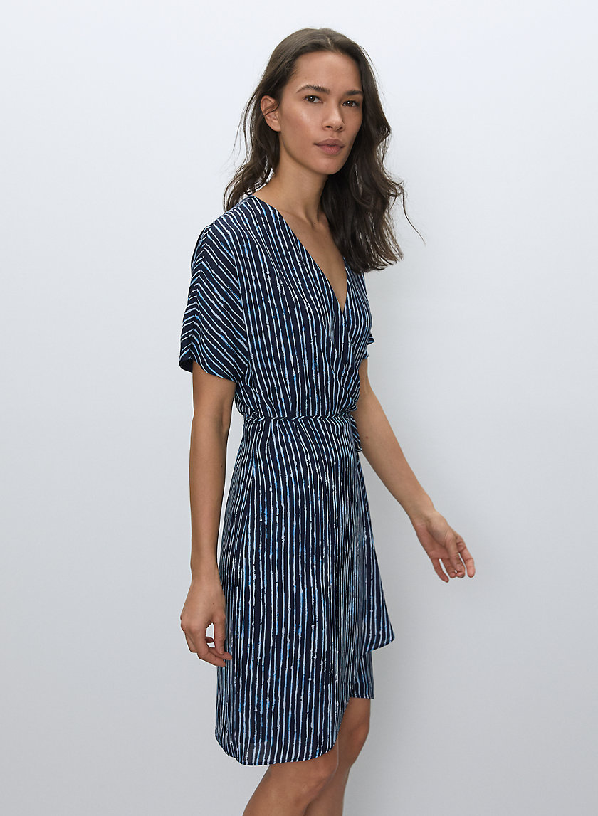 aritzia babaton wallace dress