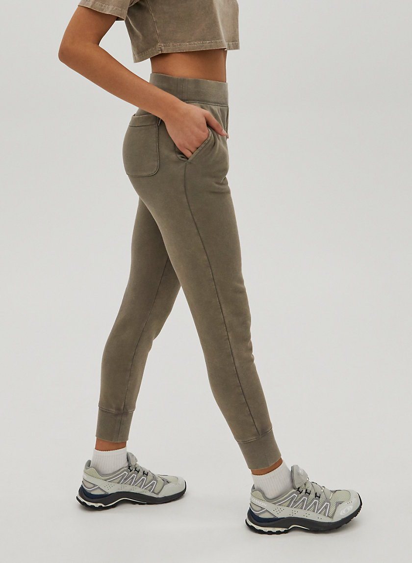 aritzia tna joggers