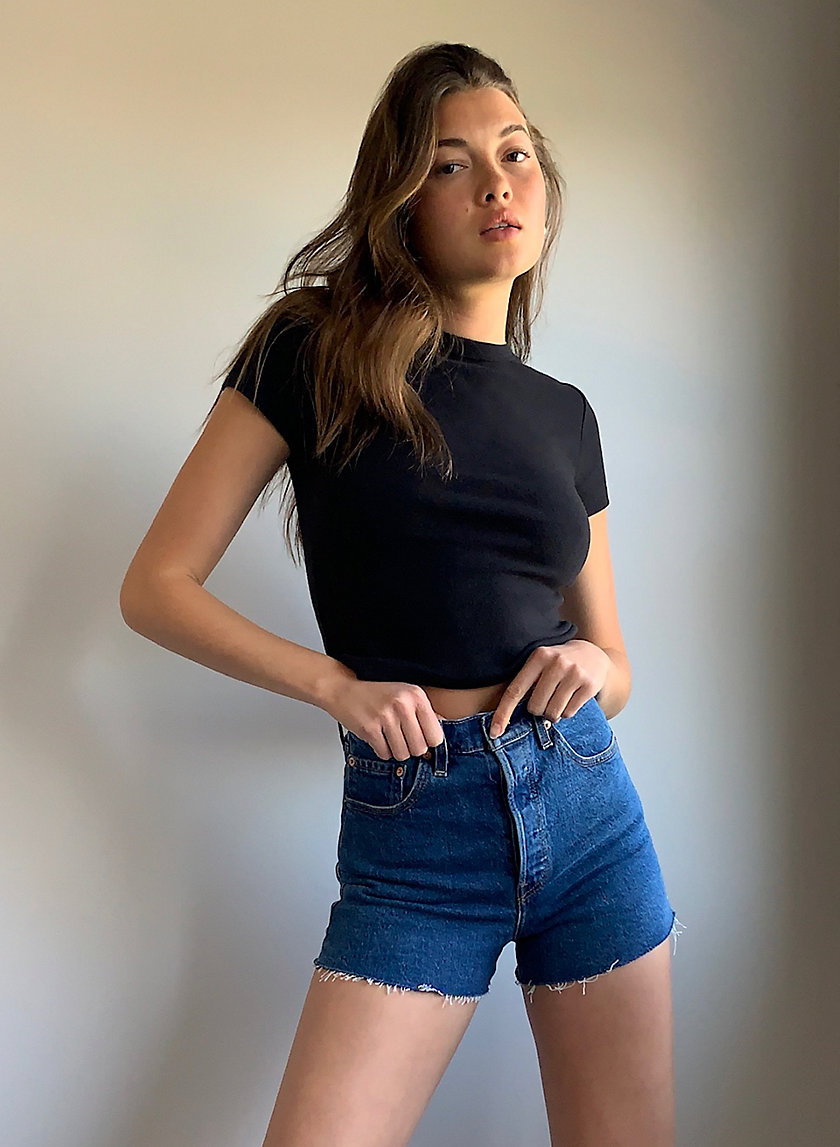 Levi's RIBCAGE SHORT | Aritzia CA