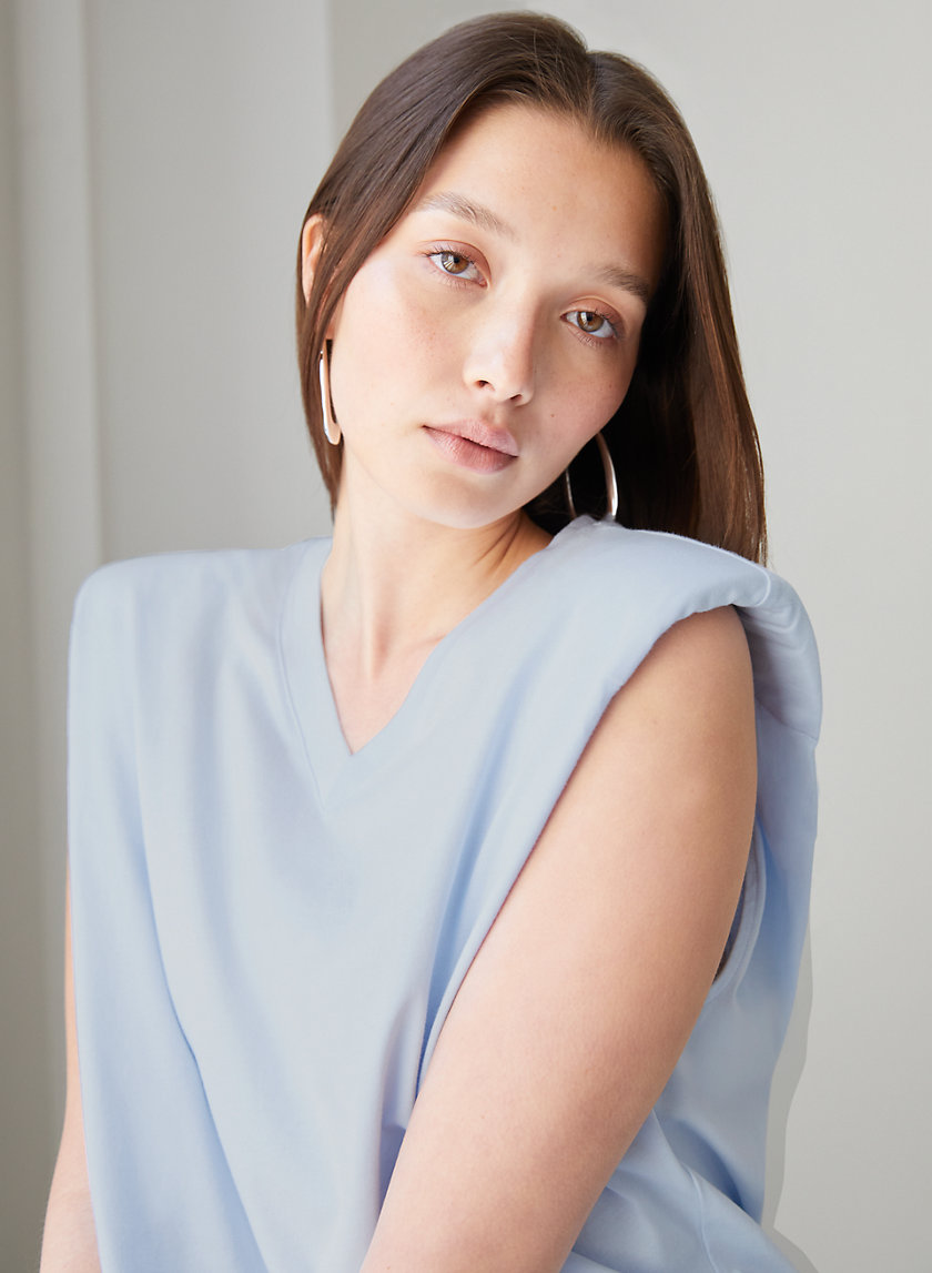 aritzia shoulder pad t shirt