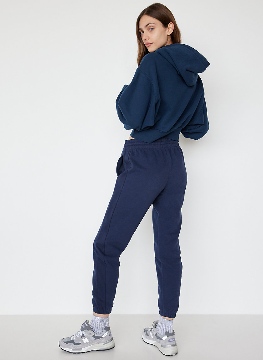 aritzia boyfriend sweatpant