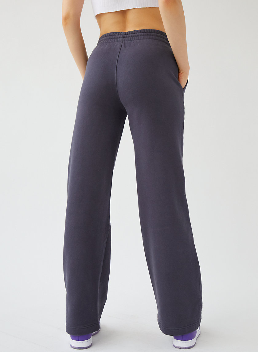 Tna COZY FLEECE BOYFRIEND WIDE SWEATPANT Aritzia CA