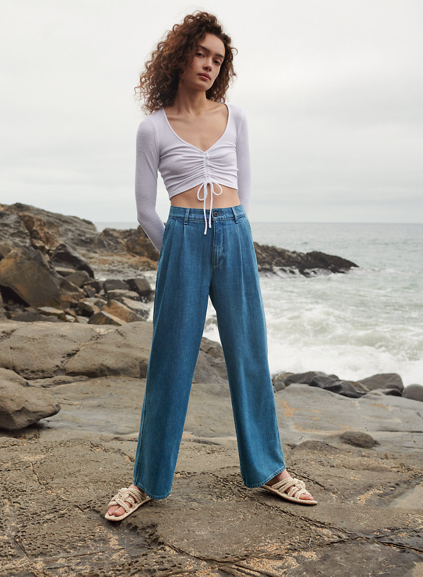 aritzia effortless trouser