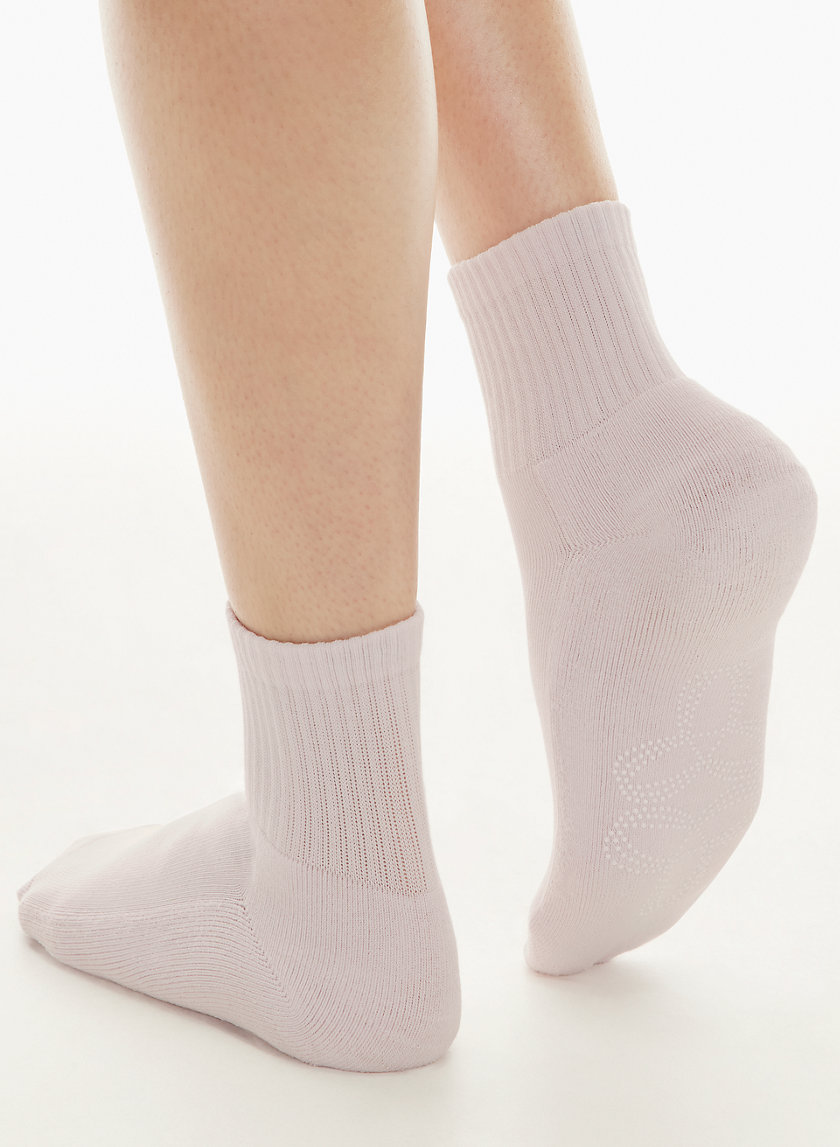 Tna BASE GRIP ANKLE SOCK 3-PACK | Aritzia CA