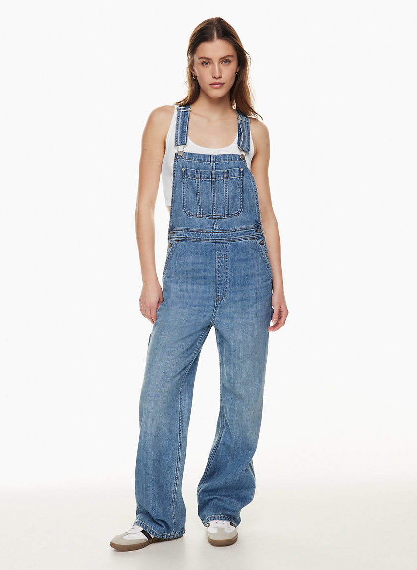 No spoilers] It looks like Jinx's pants were some kind of overalls