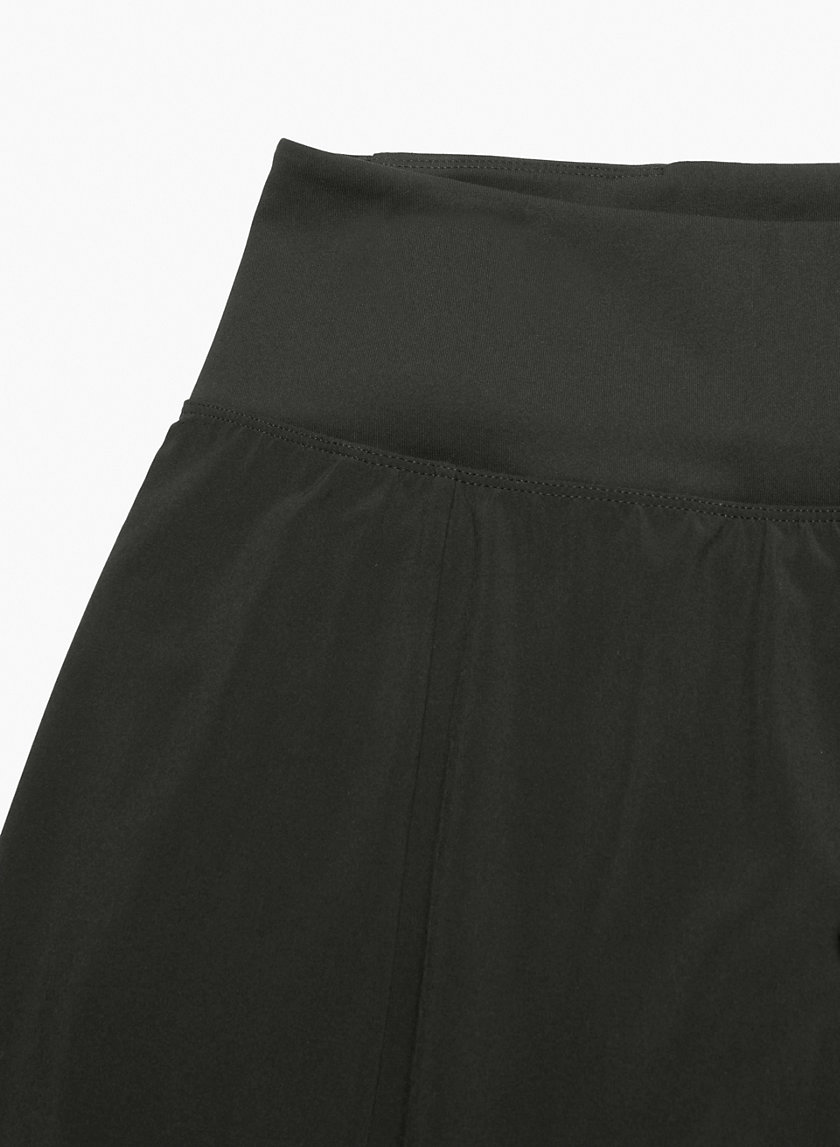 Avery Smoothing Flare Tennis Skort in Black - American Threads –  americanthreads