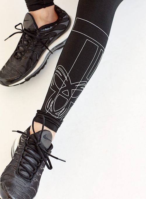 aritzia leggings