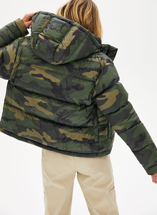 Tna THE SUPER PUFF™ SHORTY | Aritzia CA