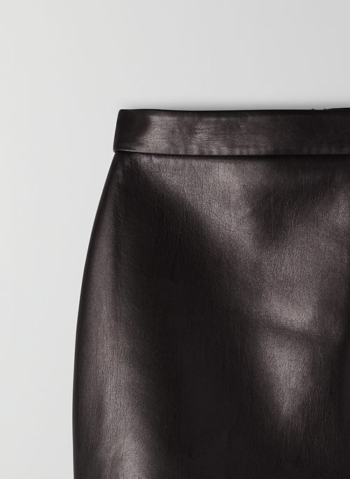 Shop New Women's Skirts | Aritzia CA