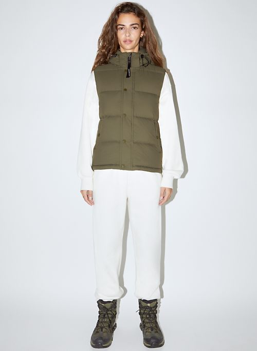 aritzia puffer vest