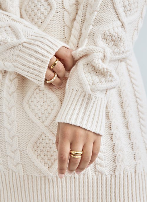 aritzia knit sweater