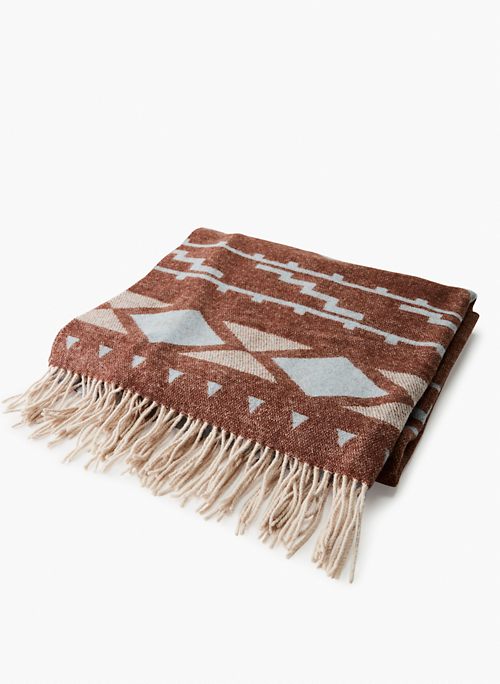 Classic wool scarf washed brown – Totême