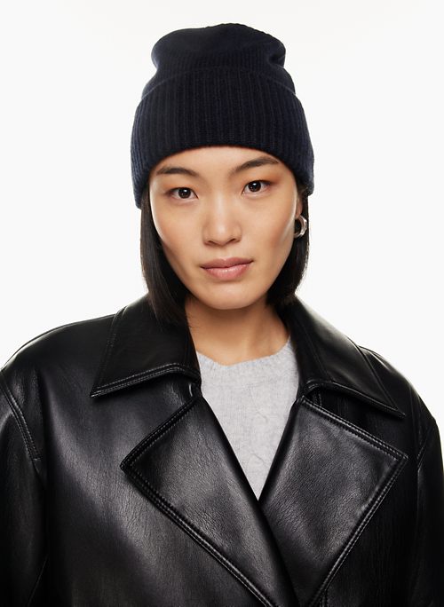 toque aritzia