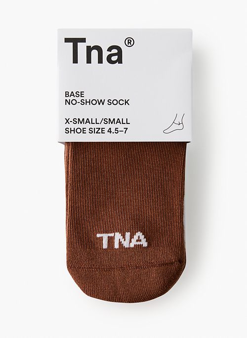 It's not TNA, it's TNAR 😭😭😭💀 and I thought the socks were the