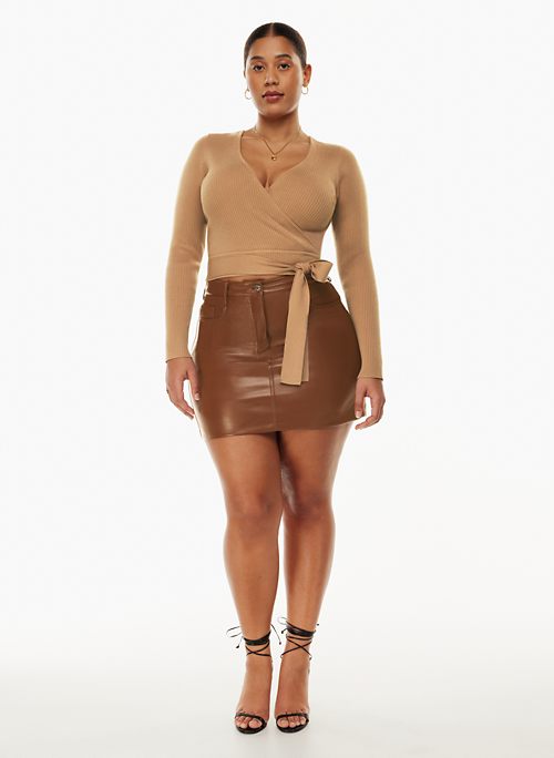 Nikki-Leigh  Mini skirts, Leather mini skirts, Skirts