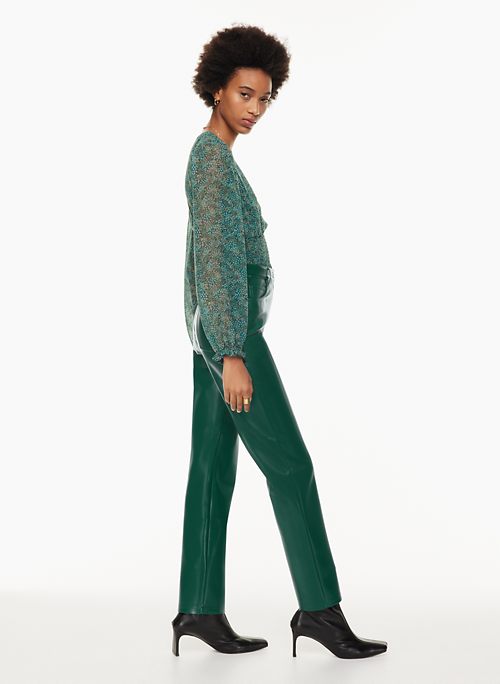 Shop Women's Pants & Shorts on Sale | Aritzia CA