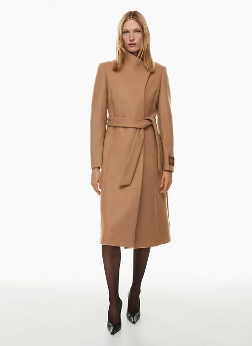The new Cocoon Coat - has anyone purchased it in the heather dovetail taupe  colour? : r/Aritzia