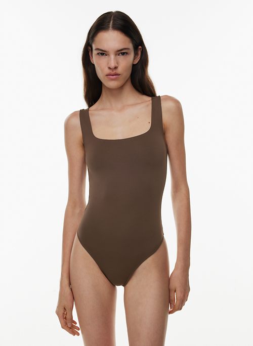 Small Hydroflask and Aritzia contour bodysuit : r/ThriftStoreHauls