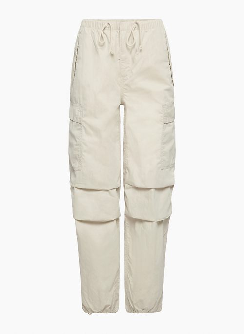 SQUAD POCKET PARACHUTE PANT - Oversized mid-rise parachute cargo pants