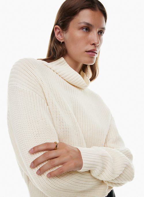 Naze Slim Fit White Turtleneck Sweater