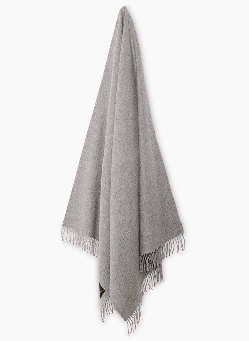 THE CLASSIC SCARF - Wool scarf with fringe trim