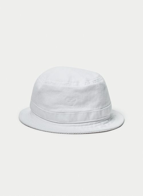 tna bucket hat