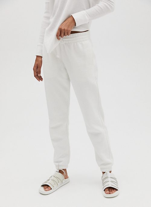 aritzia boyfriend jogger