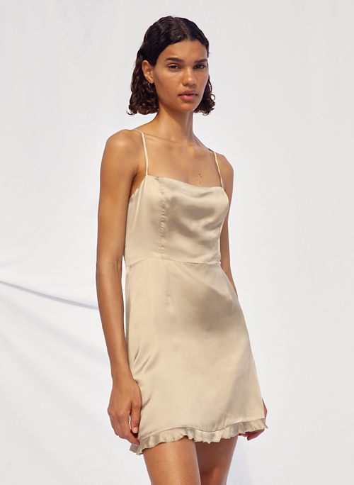 Shop New Women's Dresses | Aritzia CA