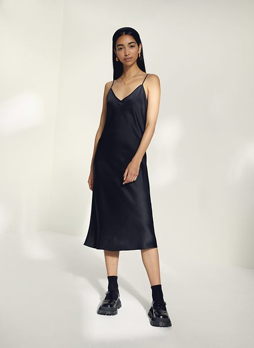 Dresses for Women | Midi, Mini & Wrap Dresses | Aritzia CA