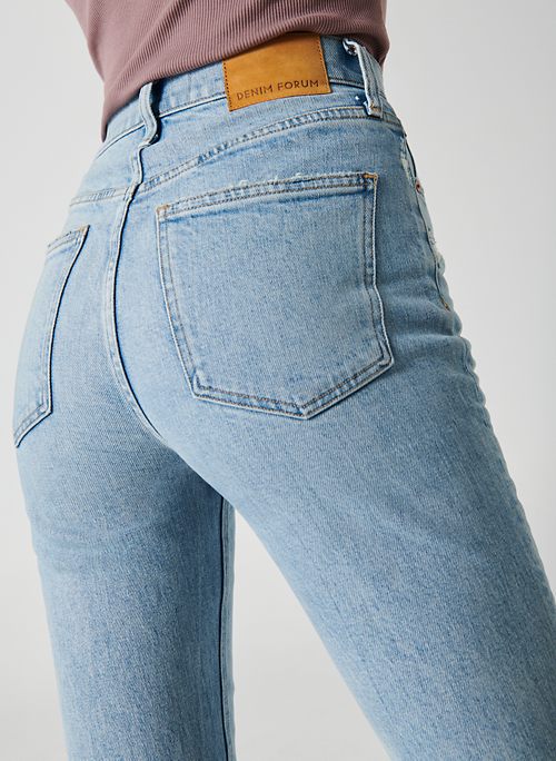 Shop New Women's Pants & Shorts | Aritzia CA
