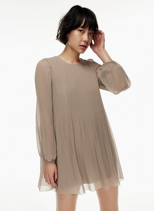 Dresses for Women Midi, Mini & Wrap Dresses Aritzia CA