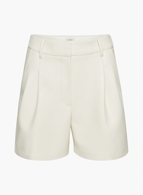 EFFORTLESS 5" SHORT - High-waisted, pleated shorts