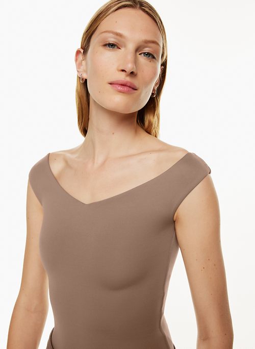 Aritzia Babaton Contour '90s bodysuit light denude size small - $40 New  With Tags - From Chrissy