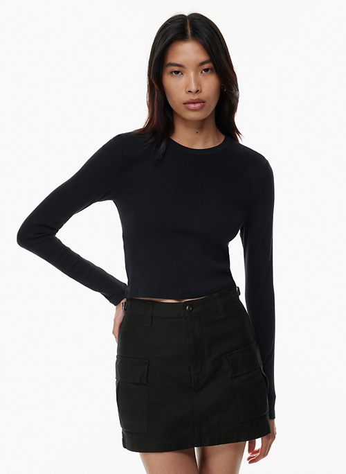 PARRICO Simple Long Sleeve Crop top for Woman (Small, Black) : :  Clothing & Accessories