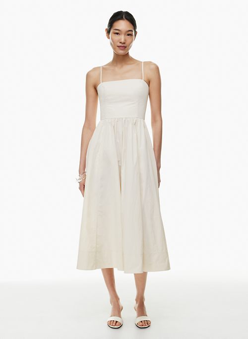 One of the most flattering dresses I own! Meridian Dress in Sage Frost, XS  (5'3, 30D, 27in waist, 37in hips) : r/Aritzia