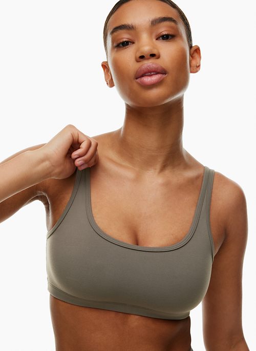 Supposedly the artiza has a hukit in bra which is like eh #greenscreen, Aritzia