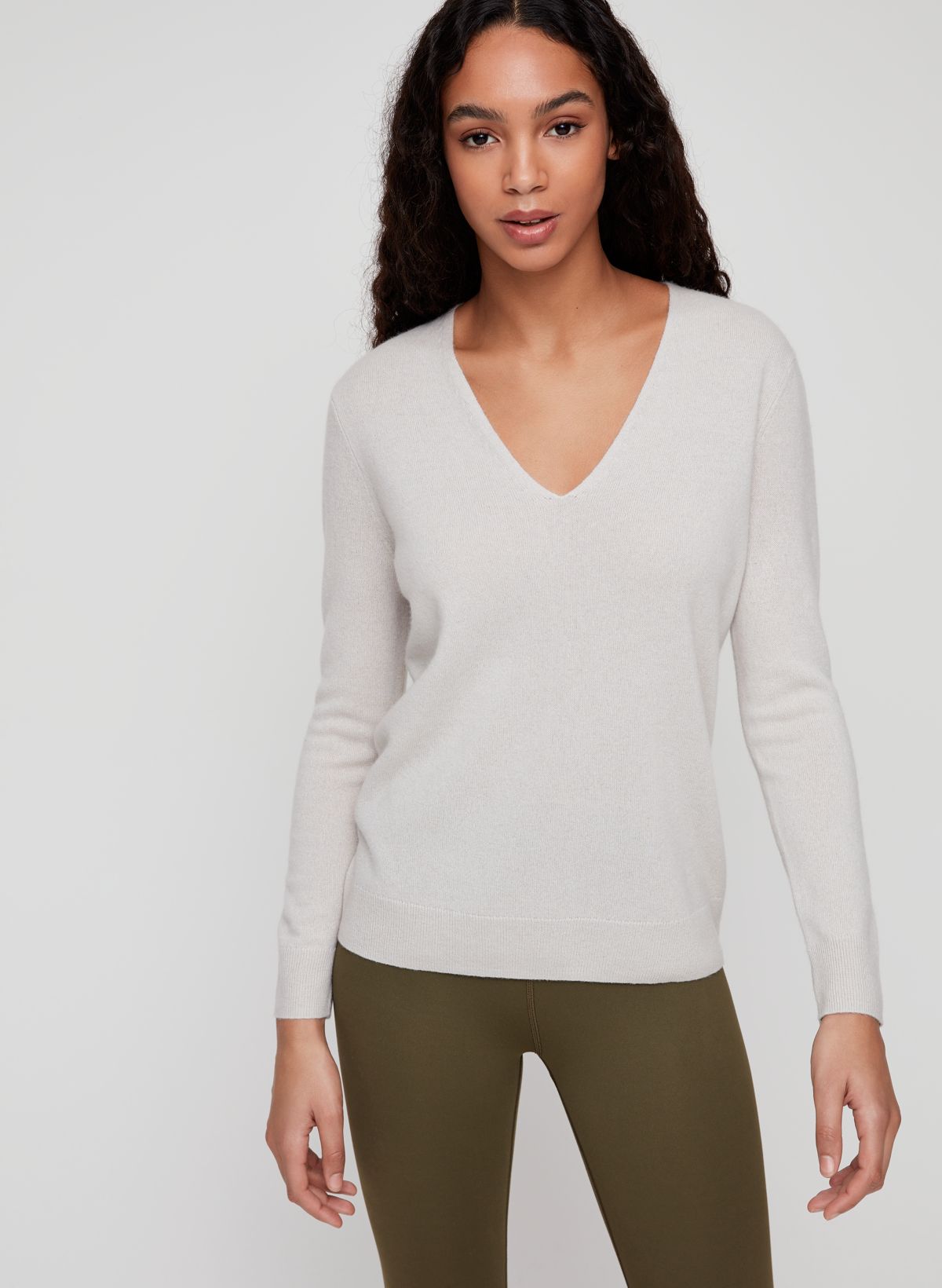 Cashmere v sale neck sweater