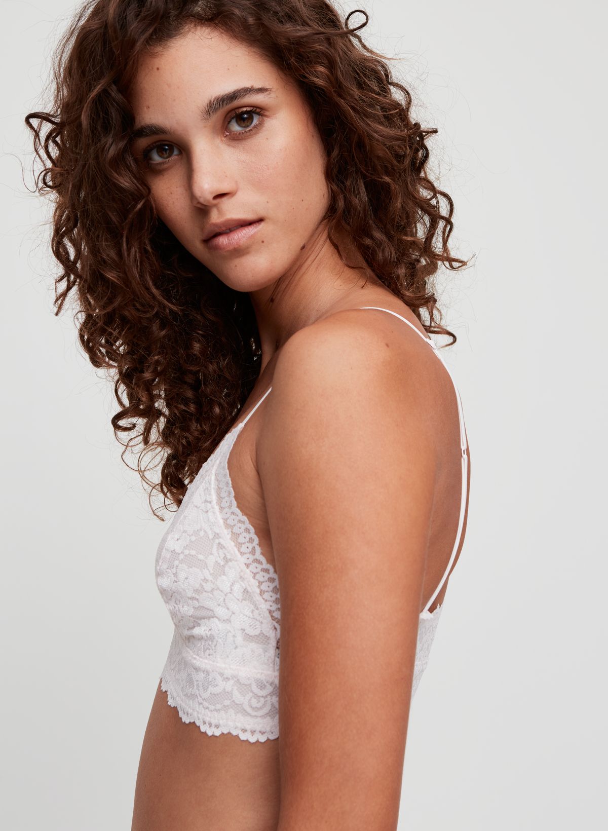 Are Talula Monterey and Renfrew Bralette Sizing the Same? : r/Aritzia