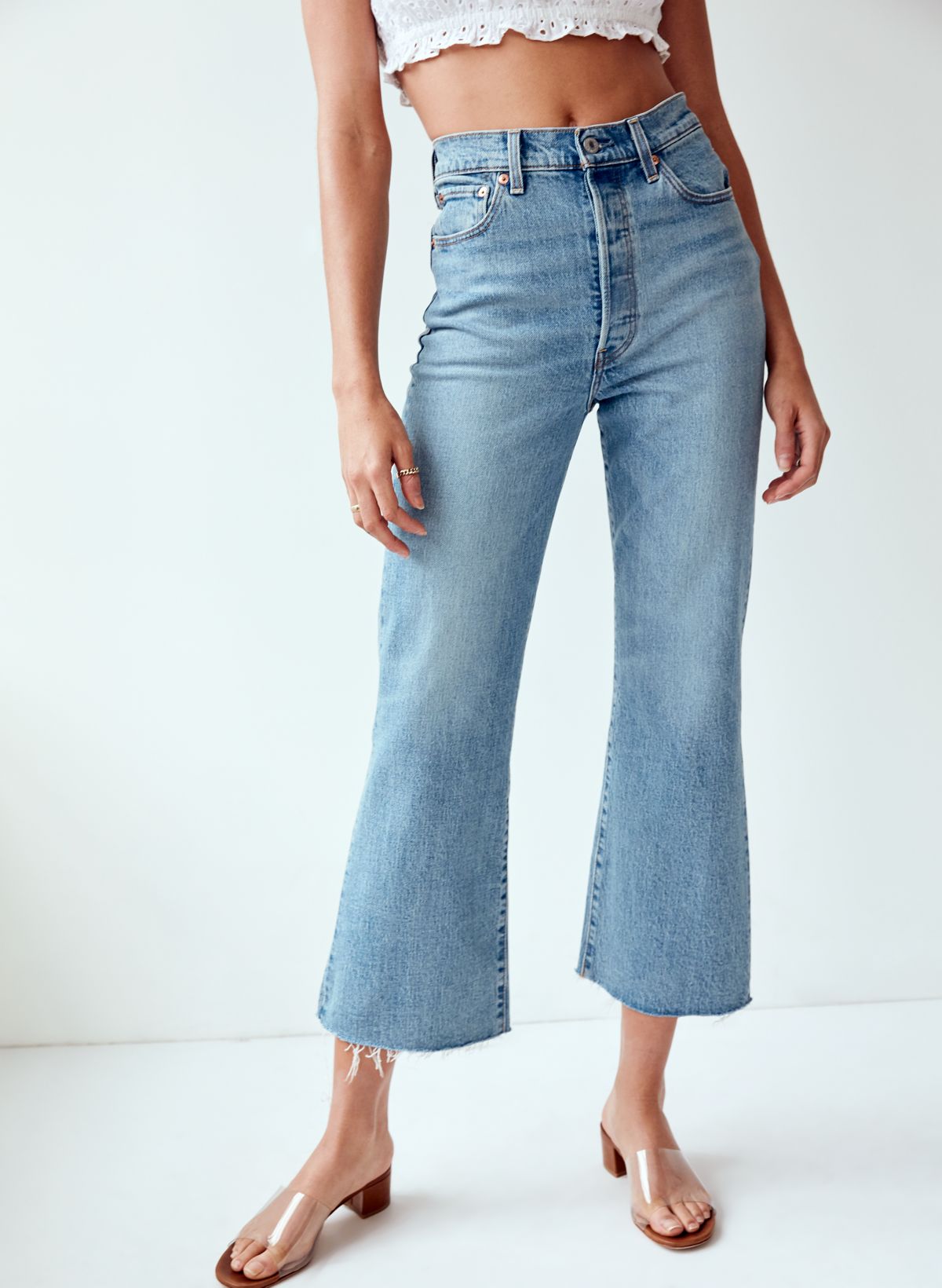 Levi's RIBCAGE CROP FLARE | Aritzia CA