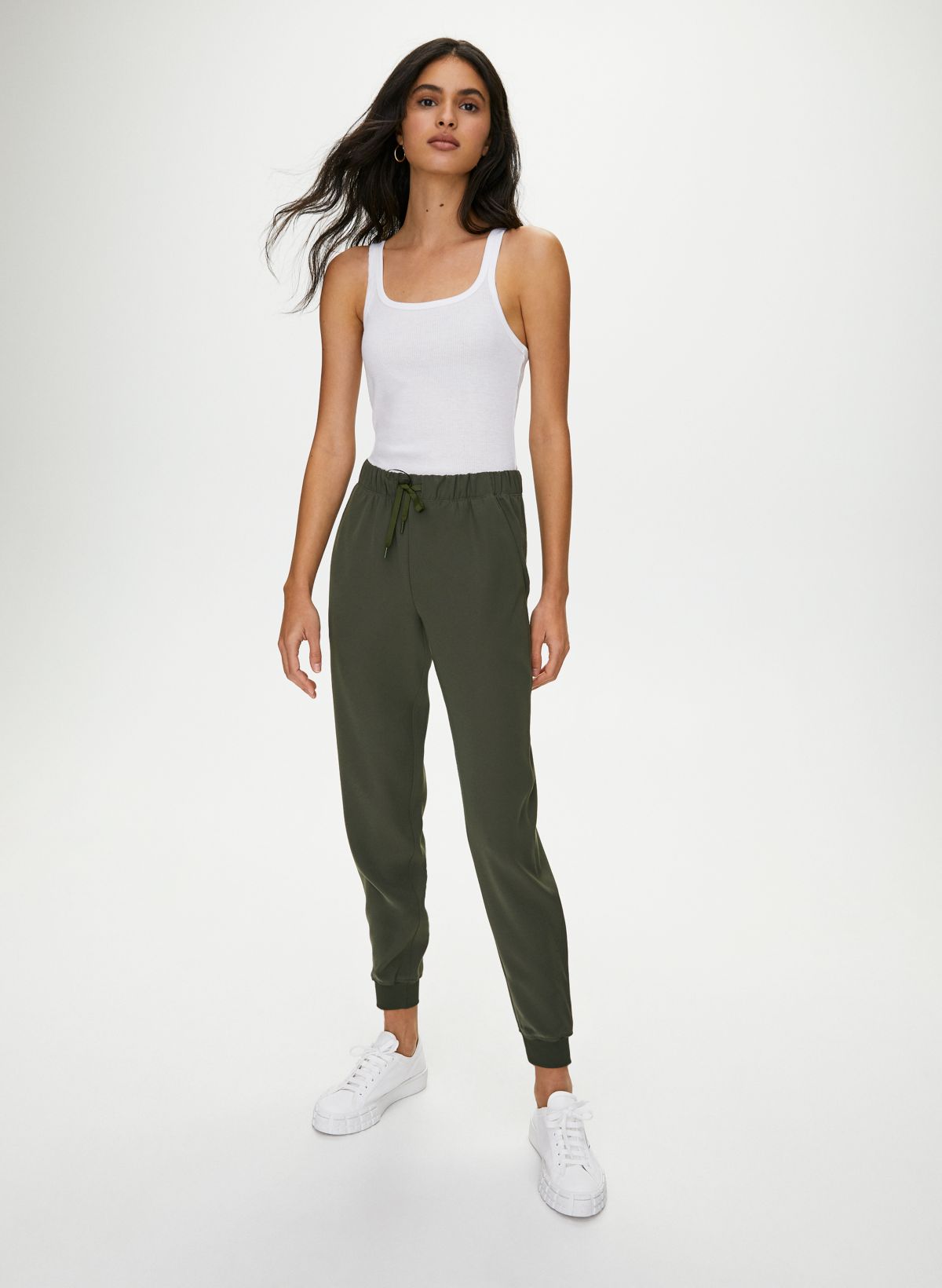 Aritzia best sale community joggers