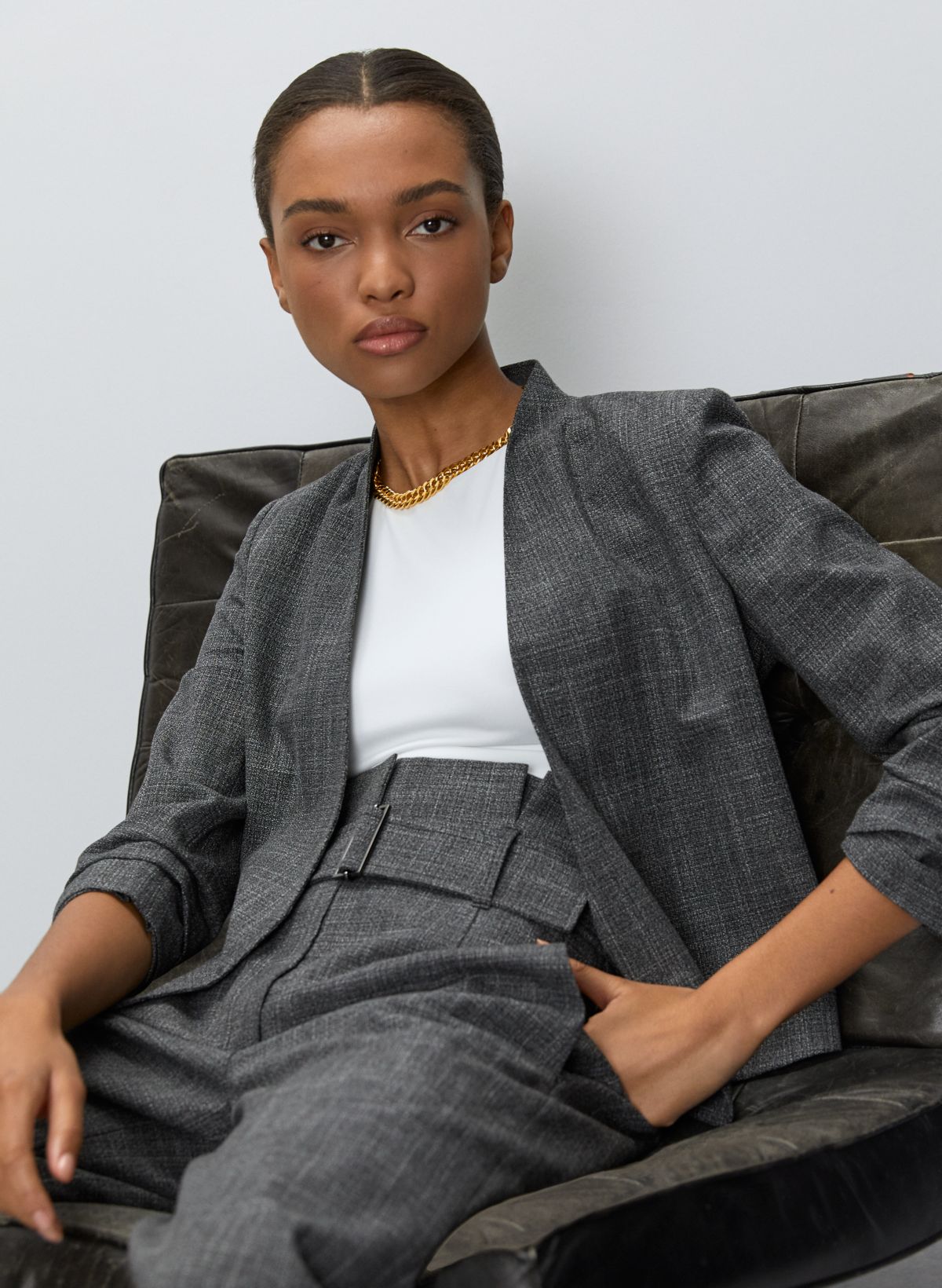 Power Blazer Short in Size 10 and Dashwood pants in elegant charcoal size 10  (5'2, 135lbs) : r/Aritzia