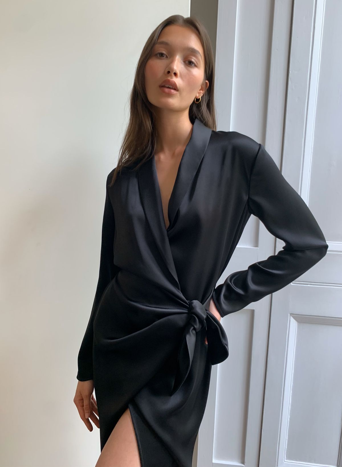 Aritzia black hotsell wrap dress