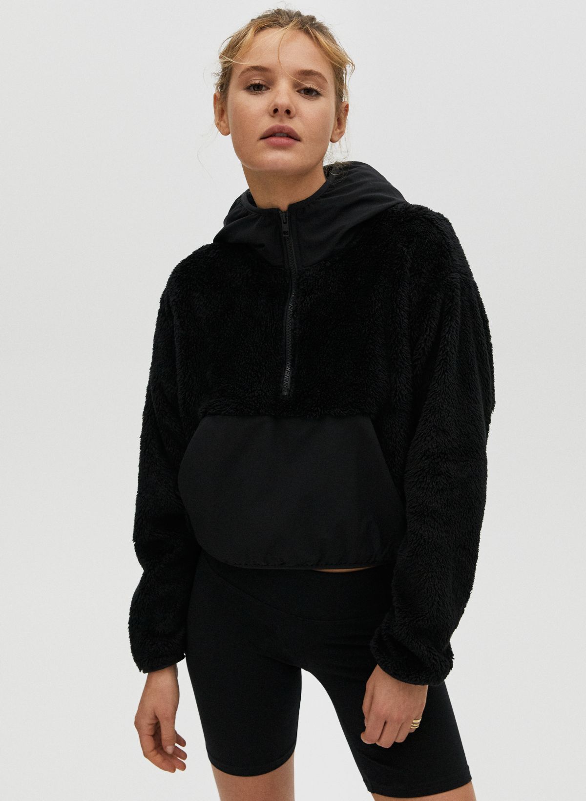 Aritzia cropped zip online up hoodie