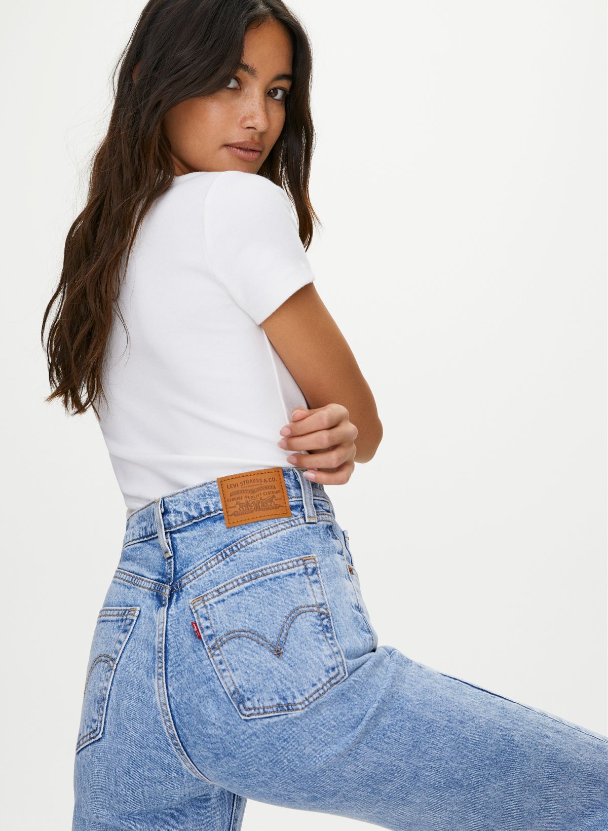 Levis aritzia 2024